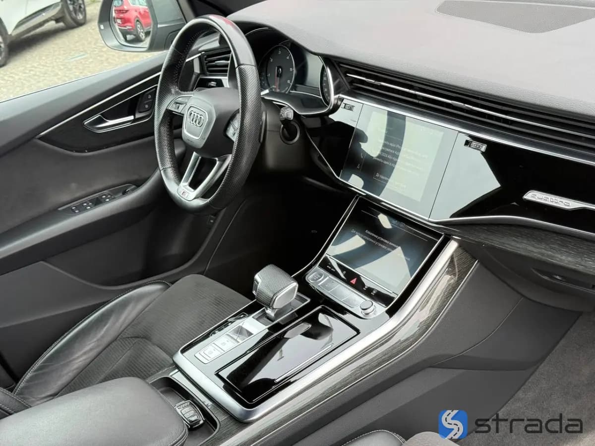 Audi Q8 2020
