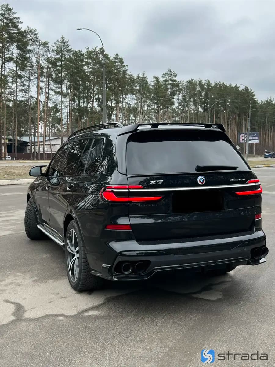 BMW X7 2023